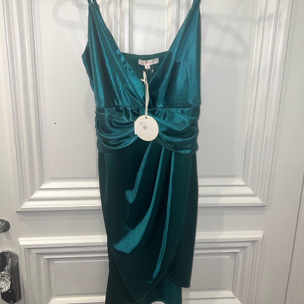 Emerald green twist front dress - new with tags - small - Picture 4 of 5